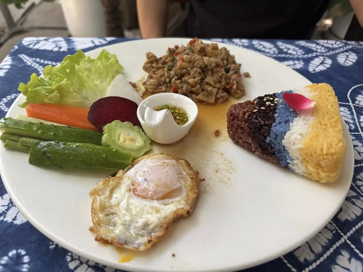 【Meena Rice】目で楽しみ香りと味で楽しむ、上品なタイ料理レストラン
