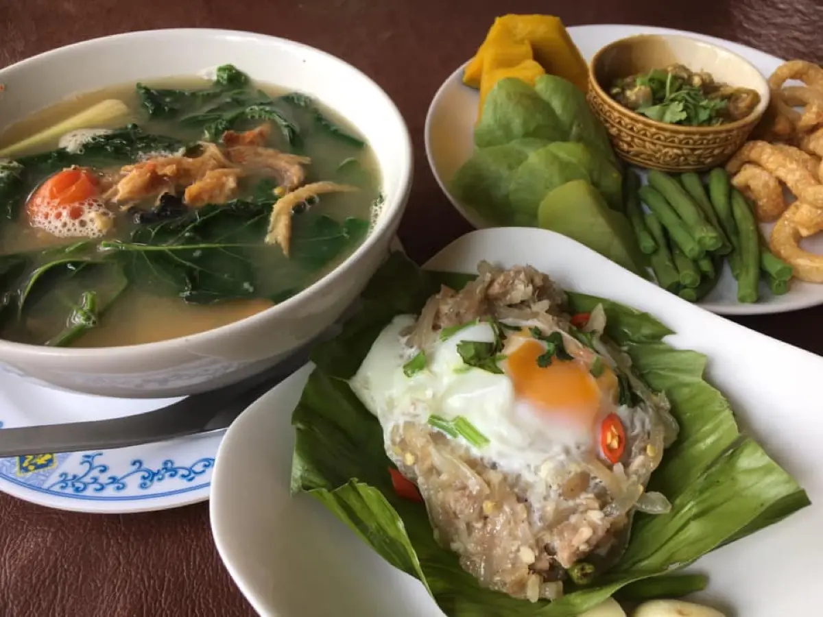 【ナーイカオヌン】チェンマイ随一の北タイ料理食堂｜観光客に知られていない本物の味