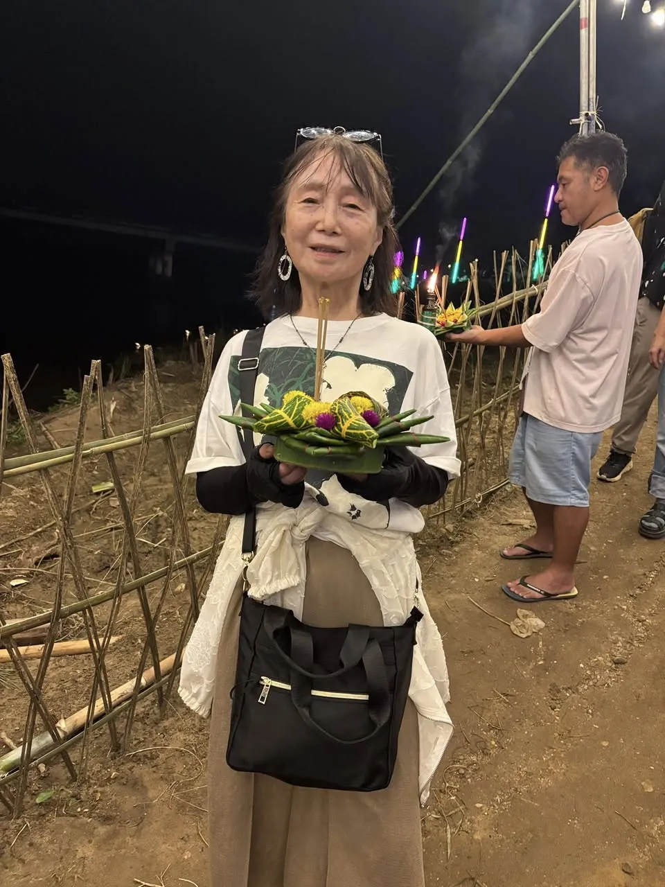 イーペン祭りの会場風景